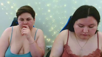 BeckyAndEllen live cam on Cam4