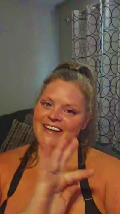 Bedroomeyes69 live cam on Cam4