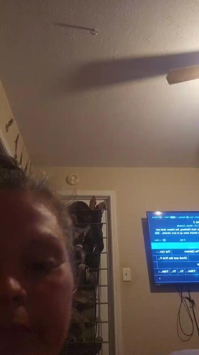 Bedroomeyes69 live cam on Cam4