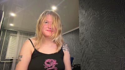 BeeBalyeat live cam on Cam4
