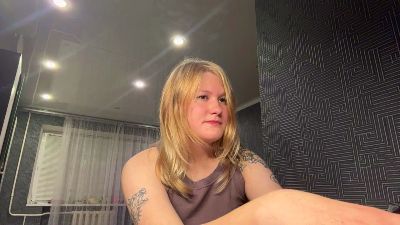 BeeBalyeat live cam on Cam4