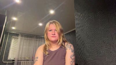 BeeBalyeat live cam on Cam4