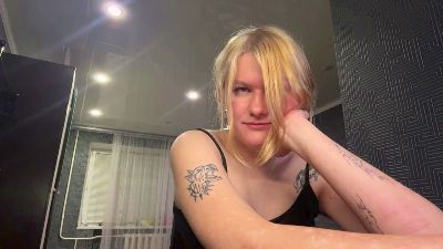 BeeBalyeat live cam on Cam4