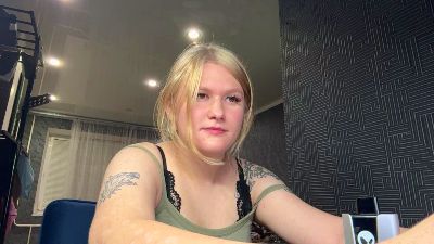 BeeBalyeat live cam on Cam4