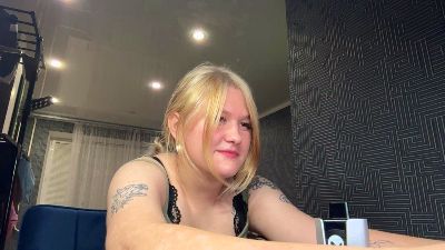 BeeBalyeat live cam on Cam4
