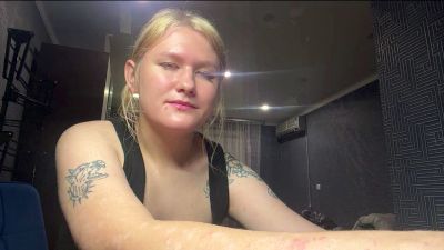 BeeBalyeat live cam on Cam4