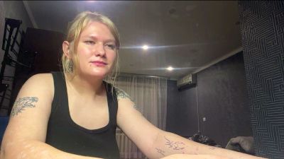 BeeBalyeat live cam on Cam4