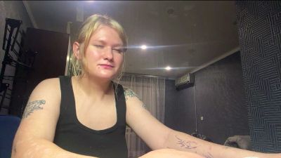 BeeBalyeat live cam on Cam4