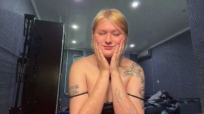 BeeBalyeat live cam on Cam4