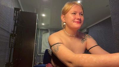 BeeBalyeat live cam on Cam4