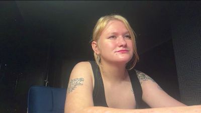 BeeBalyeat live cam on Cam4