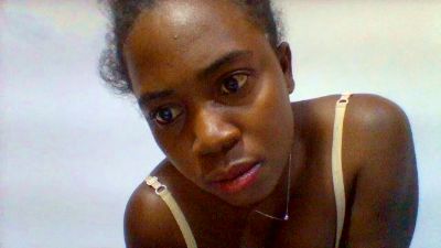 Beee live cam on Cam4