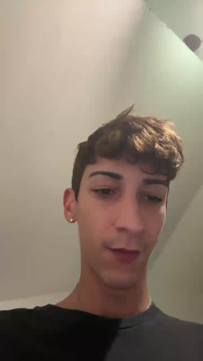 Belcazzo02 live cam on Cam4