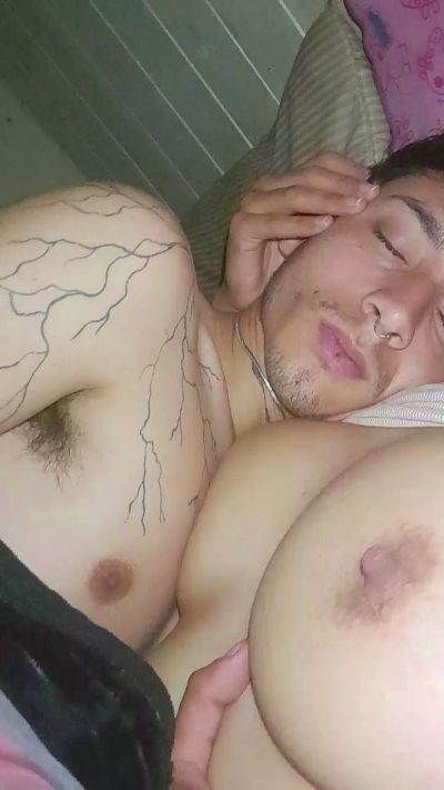 BelenyTeka723 live cam on Cam4