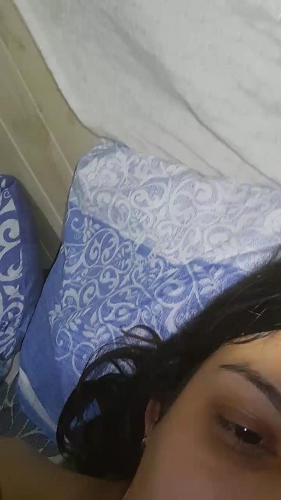 BelenyTeka723 live cam on Cam4