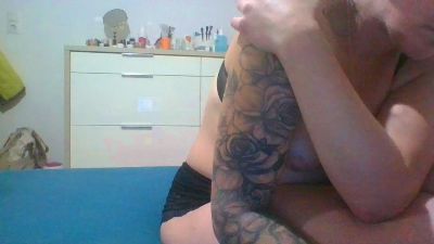 Bella19901 live cam on Cam4