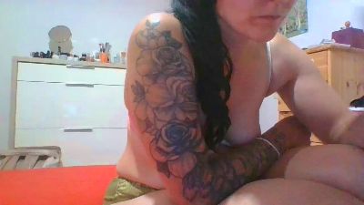 Bella19901 live cam on Cam4