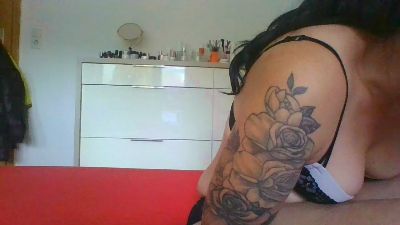 Bella19901 live cam on Cam4