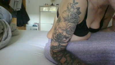 Bella19901 live cam on Cam4