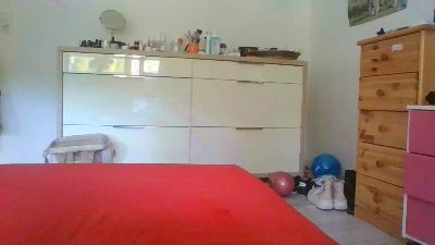 Bella19901 live cam on Cam4