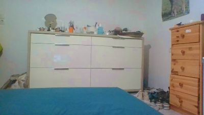 Bella19901 live cam on Cam4