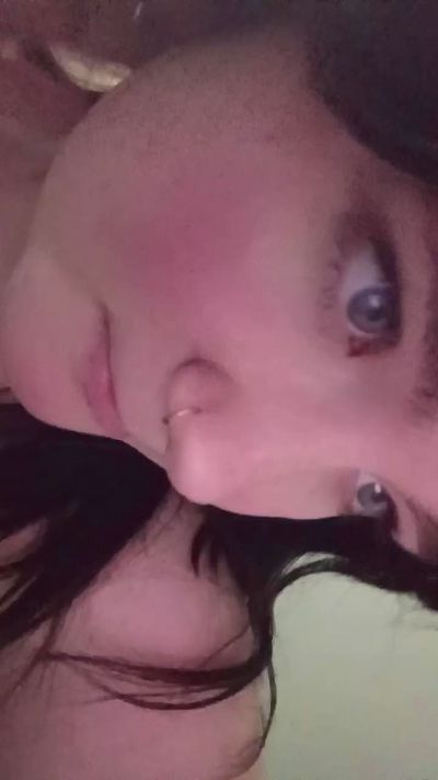 Webcam donna dal vivo da Stati Uniti con Bella66632