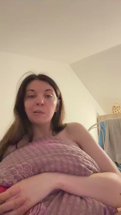 Bella89 live cam on Cam4