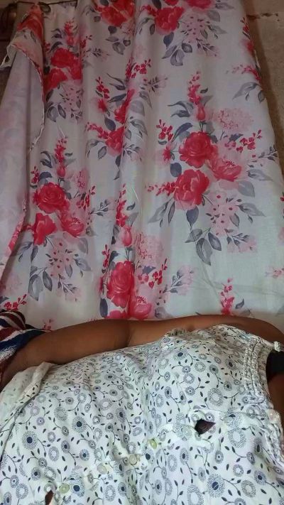 Bella93 live cam on Cam4