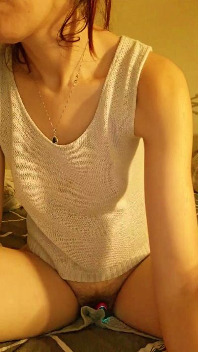 Bella96 live cam on Cam4