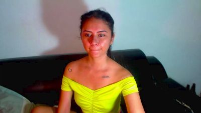 BellaLuxxs live cam on Cam4