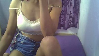 BellaMoon2 live cam on Cam4