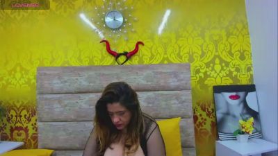 BellaMystic1 live cam on Cam4