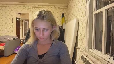 BellaPipes live cam on Cam4