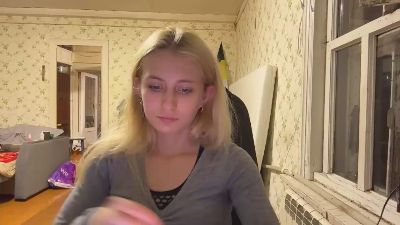 BellaPipes live cam on Cam4