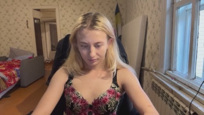 BellaPipes live cam on Cam4