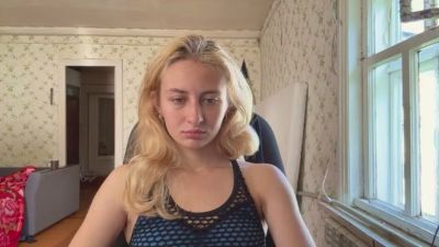 BellaPipes live cam on Cam4