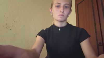 BellaPipes live cam on Cam4