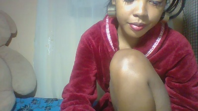 Bella_5 live cam on Cam4