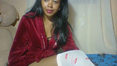 Bella_5 live cam on Cam4