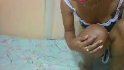 Bella_5 live cam on Cam4