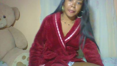 Bella_5 live cam on Cam4