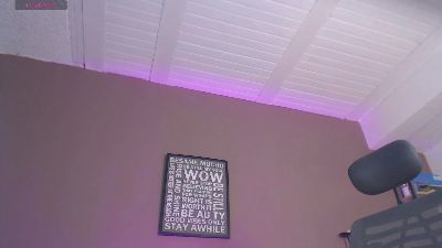 Bella_jh live cam on Cam4