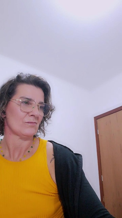 Bellaju live cam on Cam4