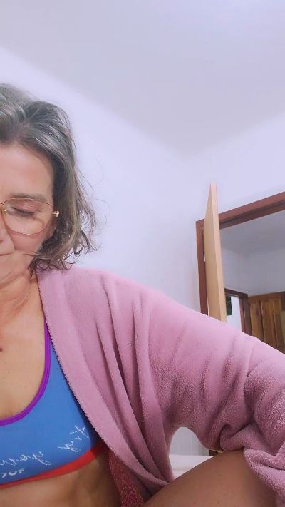 Bellaju live cam on Cam4