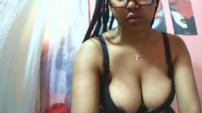 Bellalove live cam on Cam4