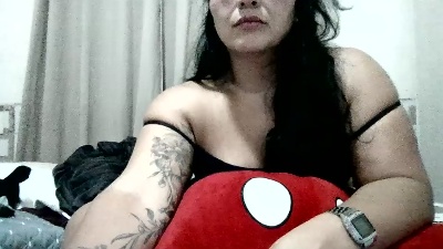 Bellamel23 live cam on Cam4