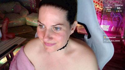 Bellastar84 live cam on Cam4