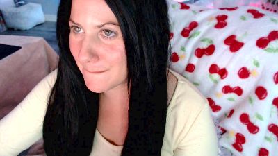 Bellastar84 live cam on Cam4