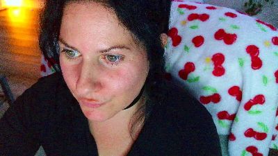 Bellastar84 live cam on Cam4