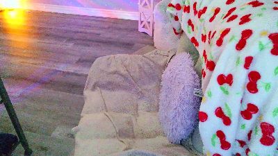 Bellastar84 live cam on Cam4